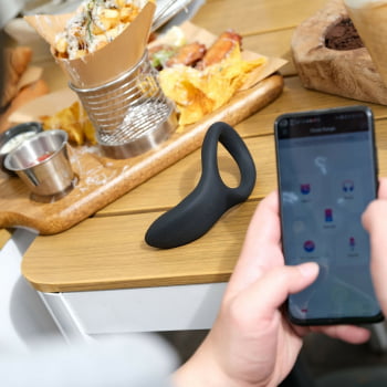 Lovense Diamo Anel Peniano Vibratório Controlado Por App e Bluetooth