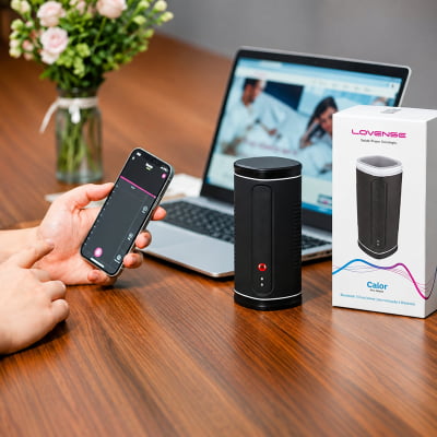 Lovense Calor Masturbador Masculino Vibratório Com Aquecimento e Sensor de Profundidade, Controle Remoto por App Para Interação a Distância, À Prova d'Água Orifício Arredondado Simula o Estímulo Oral