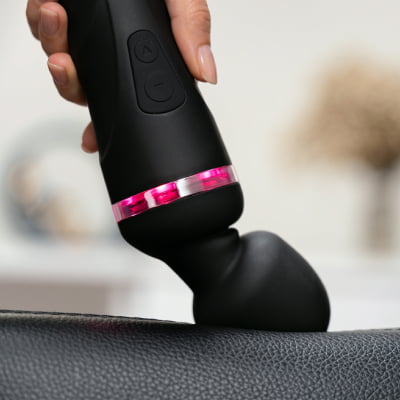 Lovense Domi 2 Mini Vibrador Varinha Mágica Controle por Aplicativo e Bluetooth Recarregável via USB Massageador em Silicone Silencioso Vibrações Fortes Orgasmos Intensos o Queridinho das Cam Girls