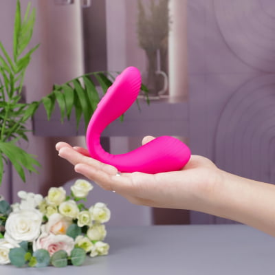 Lovense Dolce, Vibrador Duplo, Estimulador de Ponto G e Clitóris, Controle Remoto Por App Bluetooth, Carregamento Magnético, Silicone Macio, Para Camgirls, Compatível iOS, Android, Antigo Quake