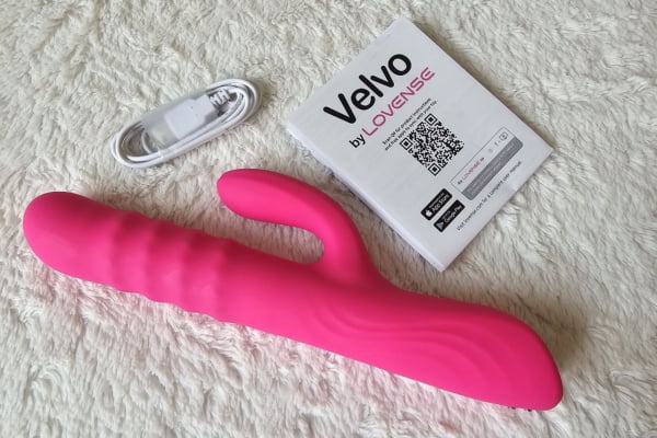 Lovense Velvo Vibrador Rabbit Clitóris e Ponto G Contas Rotativas NeoSpin 360°, App, Bluetooth, Longa Distância, Impermeável IPX7, Material Seguro, Fácil Uso, Duplo Motor, Alta Qualidade, Vibração