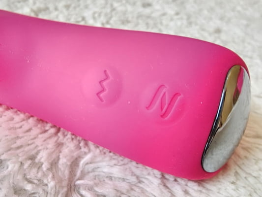 Lovense Velvo Vibrador Rabbit Clitóris e Ponto G Contas Rotativas NeoSpin 360°, App, Bluetooth, Longa Distância, Impermeável IPX7, Material Seguro, Fácil Uso, Duplo Motor, Alta Qualidade, Vibração